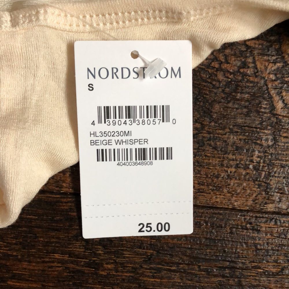 10. New - Hinge Camisole Beige Whisper - Nordstrom Exclusive - Picture 6 of 12